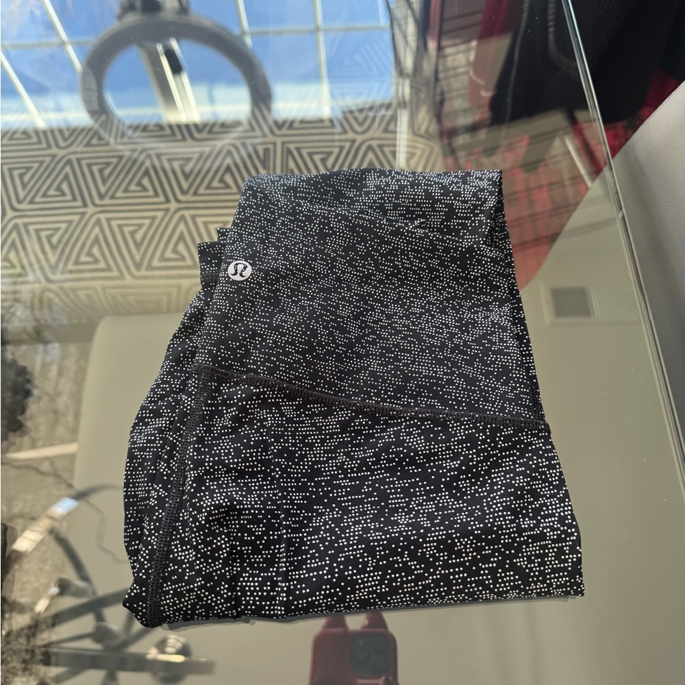 Lululemon Align Leggings in Soundwave White & Black